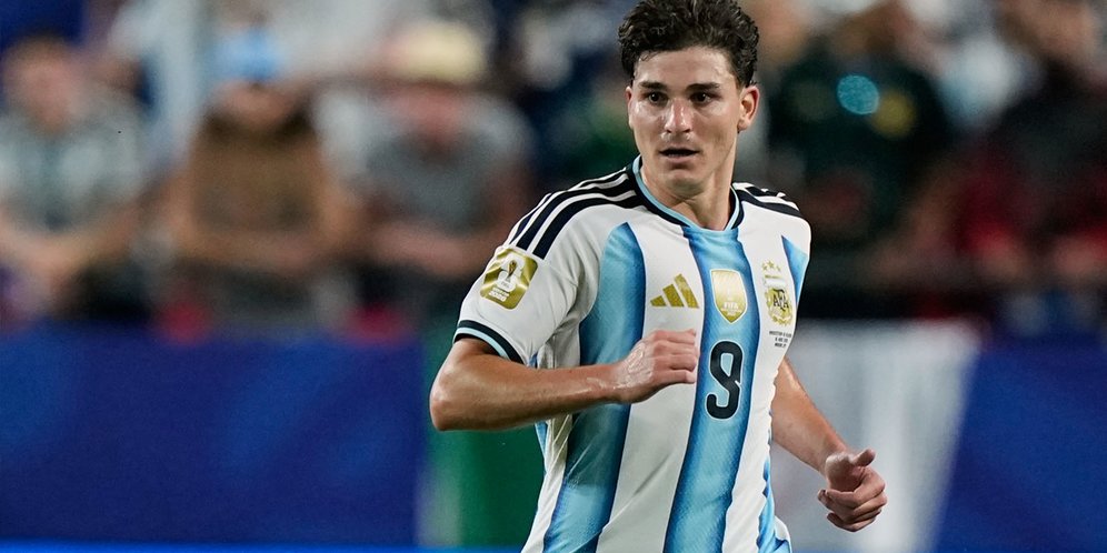 Barcelona Konfirmasi Sudah Ajukan Tawaran untuk Julian Alvarez, Tunggu Respon Atletico Madrid Barcelona Konfirmasi Sudah Ajukan Tawaran untuk Julian Alvarez, Tunggu Respon Atletico Madrid