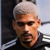 Alasan Liverpool Rekrut Ronald Araujo: Dari Kebutuhan Skuad sampai Faktor Gaji