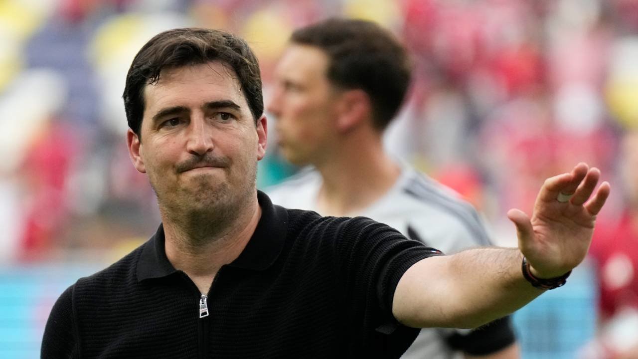 Pengakuan Jujur Andoni Iraola: Skuad Liverpool Sekarang Masih Tipis! Pengakuan Jujur Andoni Iraola: Skuad Liverpool Sekarang Masih Tipis!