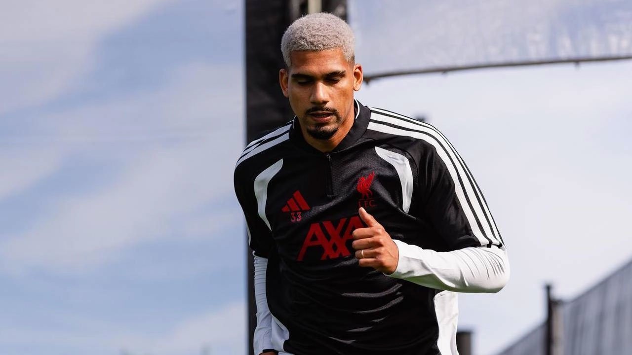 Alasan Liverpool Rekrut Ronald Araujo: Dari Kebutuhan Skuad sampai Faktor Gaji Alasan Liverpool Rekrut Ronald Araujo: Dari Kebutuhan Skuad sampai Faktor Gaji