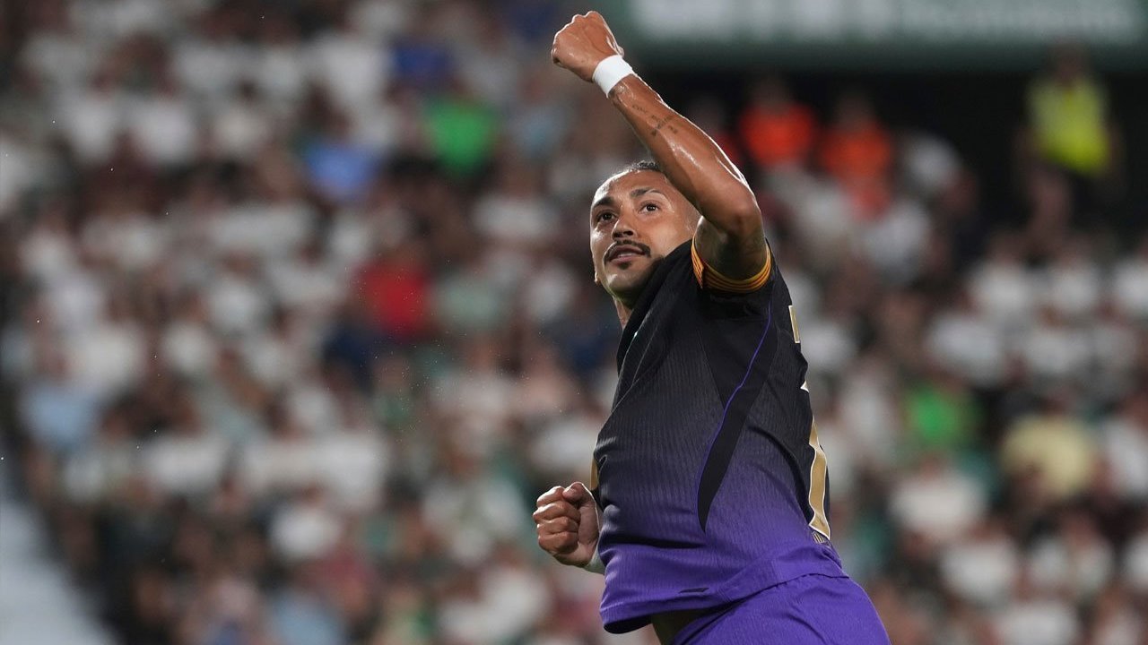 Hasil Elche vs Barcelona: Raphinha dan Fermin Lopez Menggila Hasil Elche vs Barcelona: Raphinha dan Fermin Lopez Menggila