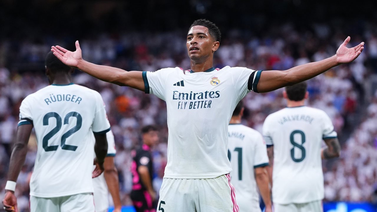 Hasil Real Madrid vs Malaga: Hajar Sang Tamu, Los Blancos Kokoh di Puncak Klasemen! Hasil Real Madrid vs Malaga: Hajar Sang Tamu, Los Blancos Kokoh di Puncak Klasemen!
