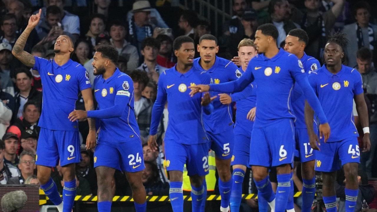 Rapor Pemain Chelsea vs Fulham: Trio Lini Depan Bersinar, Sanchez Jadi Titik Lemah Rapor Pemain Chelsea vs Fulham: Trio Lini Depan Bersinar, Sanchez Jadi Titik Lemah