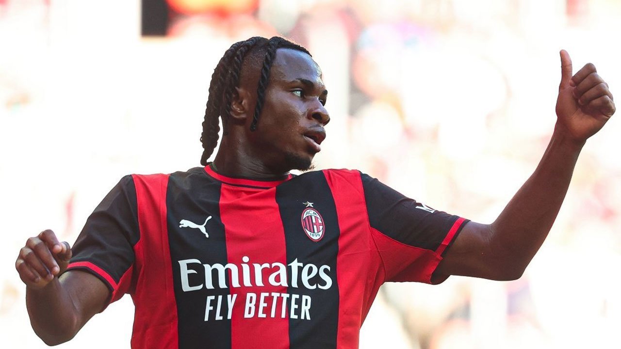 Rapor Pemain AC Milan Saat Hajar Manchester United 4-2: Samuel Chukwueze jadi Bintang, Torriani Gemilang Rapor Pemain AC Milan Saat Hajar Manchester United 4-2: Samuel Chukwueze jadi Bintang, Torriani Gemilang