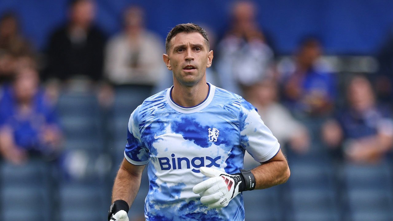 Chelsea Kebobolan 5 Kali dari 2 Laga, Emi Martinez Bawa Harapan Baru di Bawah Mistar Chelsea Kebobolan 5 Kali dari 2 Laga, Emi Martinez Bawa Harapan Baru di Bawah Mistar