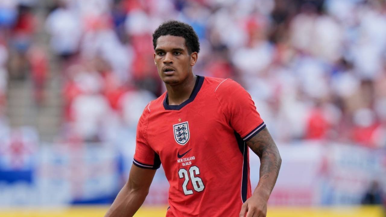 Arsenal Tertarik Rekrut Mantan Bek Liverpool Jarell Quansah dari Bayer Leverkusen Arsenal Tertarik Rekrut Mantan Bek Liverpool Jarell Quansah dari Bayer Leverkusen
