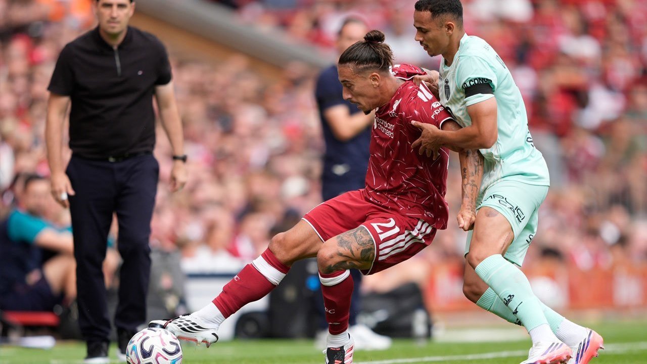 Liverpool Kembali Tumbang, Masalah Pertahanan Makin Mengkhawatirkan Liverpool Kembali Tumbang, Masalah Pertahanan Makin Mengkhawatirkan