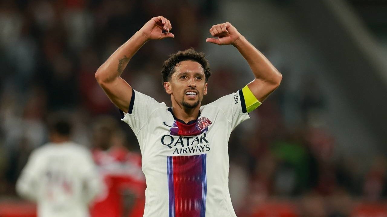 Comeback Dramatis PSG di Markas Lille, Dua Gol Injury Time Selamatkan Les Parisiens Comeback Dramatis PSG di Markas Lille, Dua Gol Injury Time Selamatkan Les Parisiens