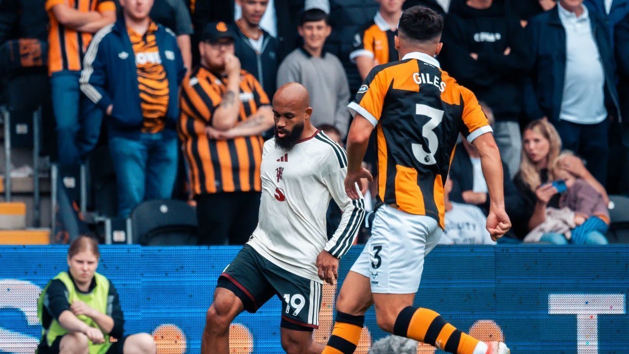 5 Biang Kerok Kekalahan Manchester United dari Hull City 5 Biang Kerok Kekalahan Manchester United dari Hull City