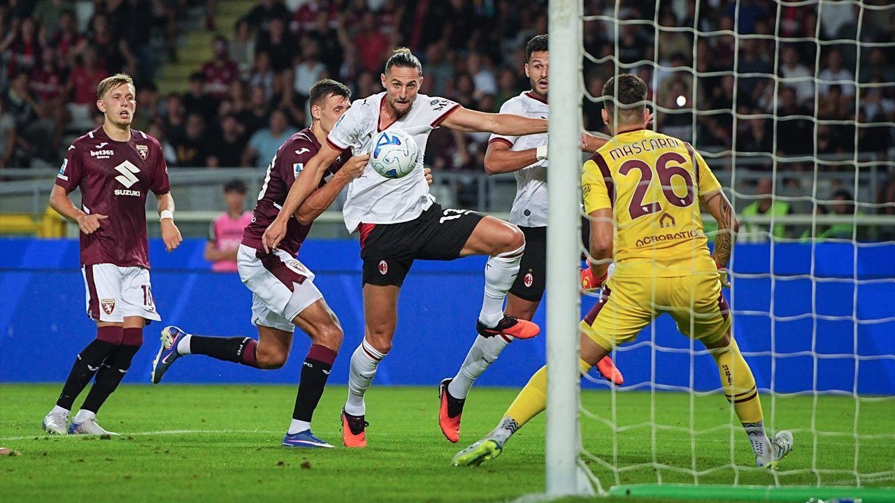 AC Milan: Struktur 3-4-2-1 Jadi Fondasi, Pressing Tinggi Jadi Senjata