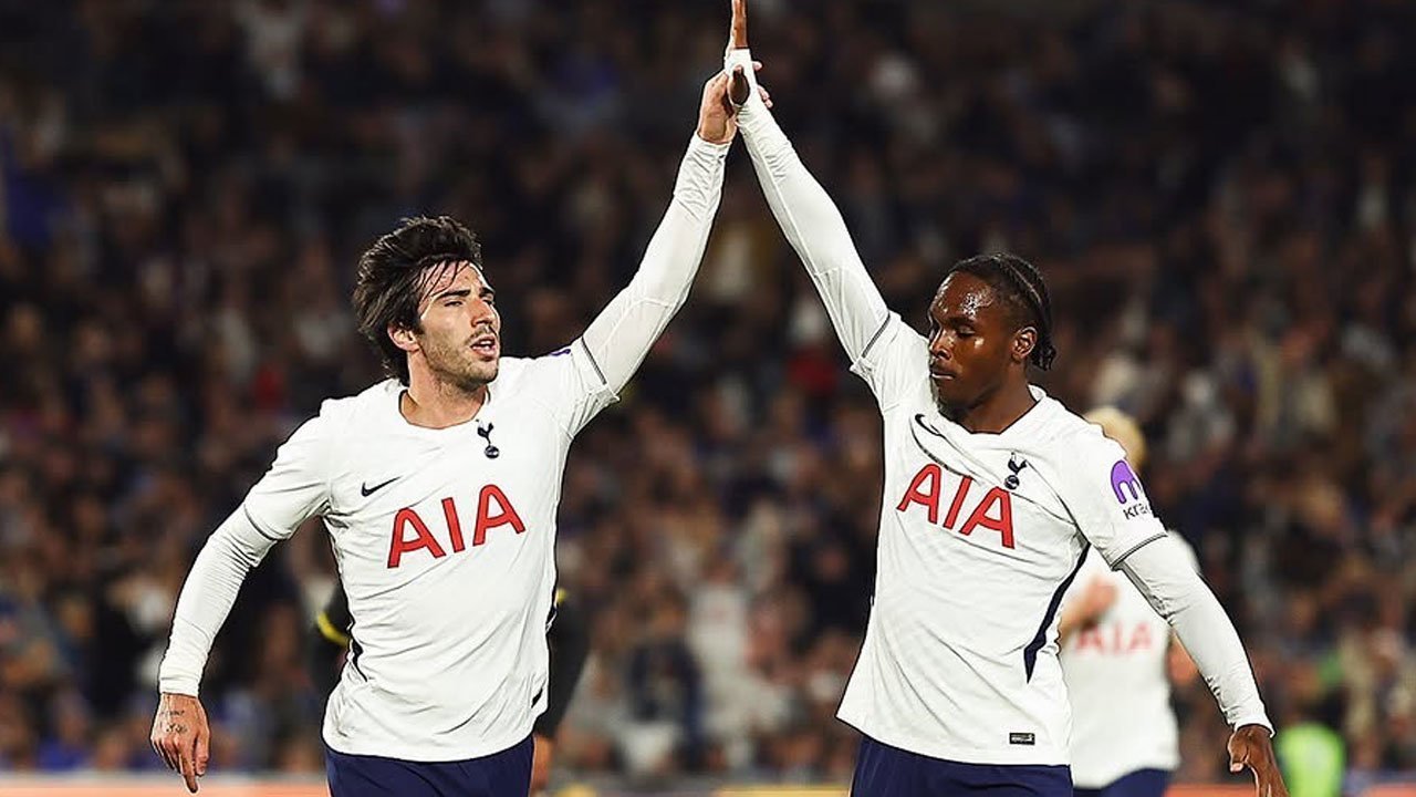 Hasil Chelsea vs Tottenham: 10 Pemain Spurs Bekuk The Blues di Sydney! Hasil Chelsea vs Tottenham: 10 Pemain Spurs Bekuk The Blues di Sydney!
