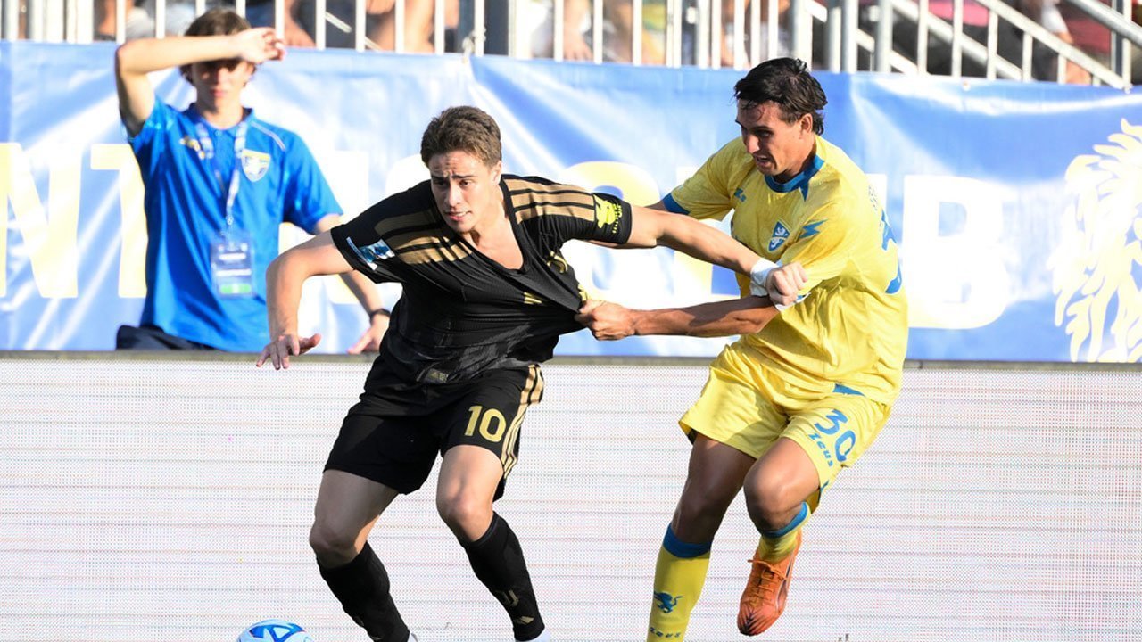 Juventus Cemas, Kenan Yildiz Terancam Absen 2 Bulan Usai Cedera Lawan Frosinone Juventus Cemas, Kenan Yildiz Terancam Absen 2 Bulan Usai Cedera Lawan Frosinone