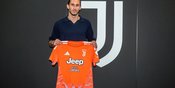 Juventus Resmi Datangkan Kamil Grabara dari Wolfsburg