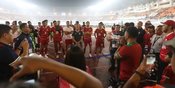 Ekspresi Lesu Pemain Timnas Indonesia Usai Kalah Telak dari Vietnam Ekspresi Lesu Pemain Timnas Indonesia Usai Kalah Telak dari Vietnam