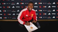 Manchester United Resmi Datangkan Cristian Orozco, Gelandang Muda Kolombia Jadi Rekrutan Baru Manchester United Resmi Datangkan Cristian Orozco, Gelandang Muda Kolombia Jadi Rekrutan Baru