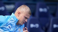 Erling Haaland Kini Berambut Cepak, Ada Makna Besar di Balik Perubahannya Erling Haaland Kini Berambut Cepak, Ada Makna Besar di Balik Perubahannya