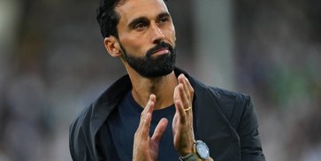 Fulham Gagal Menang atas MU, Arbeloa: Wasit Tak Bakal Biarkan Mereka Kalah Fulham Gagal Menang atas MU, Arbeloa: Wasit Tak Bakal Biarkan Mereka Kalah