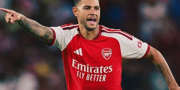 Arsenal Menang Adu Penalti Lawan Como, Bruno Guimaraes Debut dan Lewis-Skelly Cetak Gol