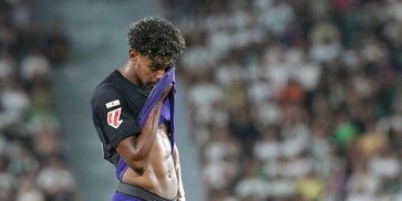 Ada Tangis Lamine Yamal di Balik Kemenangan 5-0 Barcelona atas Elche Ada Tangis Lamine Yamal di Balik Kemenangan 5-0 Barcelona atas Elche