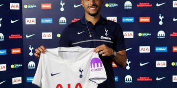 Tottenham Resmi Datangkan Omar Marmoush, Rekrutan ke-8 di Bursa Transfer Musim Panas 2026 Tottenham Resmi Datangkan Omar Marmoush, Rekrutan ke-8 di Bursa Transfer Musim Panas 2026