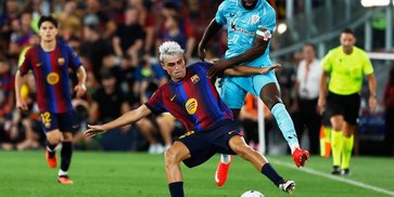 Hansi Flick dengan Sengaja Batasi Menit Bermain Pedri di Barcelona Hansi Flick dengan Sengaja Batasi Menit Bermain Pedri di Barcelona