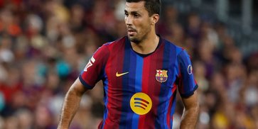 Hansi Flick Terpukau dengan Rodri usai Debut di Barcelona Hansi Flick Terpukau dengan Rodri usai Debut di Barcelona