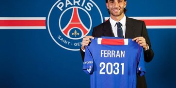 Resmi! PSG Amankan Ferran Torres dari Barcelona Resmi! PSG Amankan Ferran Torres dari Barcelona