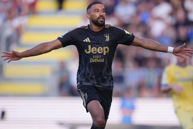 Babak Pertama Selebrasi Gleison Bremer usai mencetak gol di laga Frosinone vs Juventus, Senin (24/8/2026) (c) Alfredo Falcone/LaPresse via AP