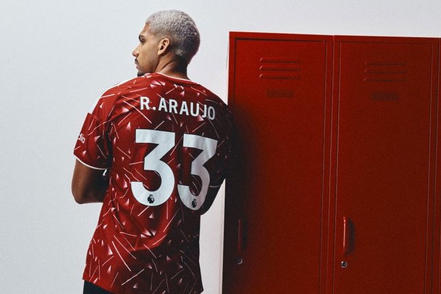 Nomor Punggung Araujo di Liverpool Nomor Punggung Araujo di Liverpool