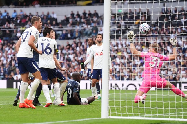 Tottenham Tampil Lebih Baik, tetapi Tetap Tumpul Tottenham Tampil Lebih Baik, tetapi Tetap Tumpul