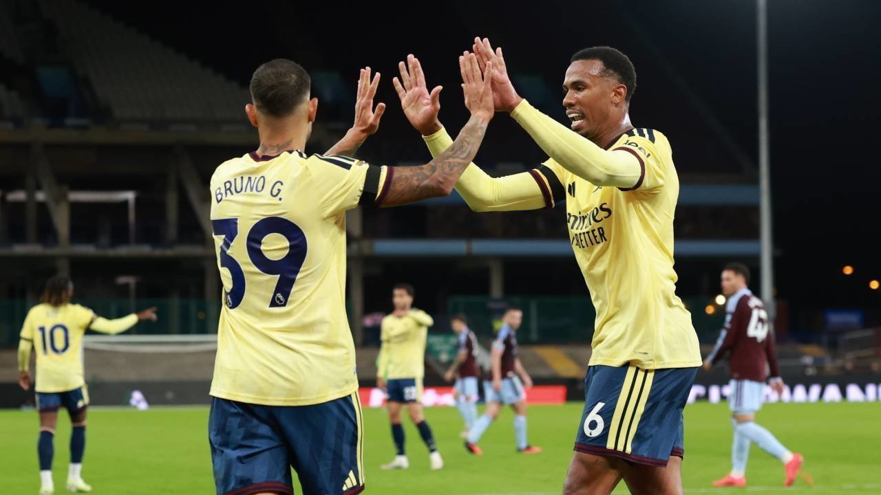 Rapor Pemain Arsenal vs Aston Villa: Saka Jadi Penentu, Rice Tampil Solid Rapor Pemain Arsenal vs Aston Villa: Saka Jadi Penentu, Rice Tampil Solid