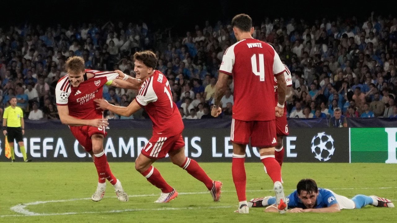 Hasil Napoli vs Arsenal: Martin Odegaard Menjadi Penentu Kemenangan Hasil Napoli vs Arsenal: Martin Odegaard Menjadi Penentu Kemenangan