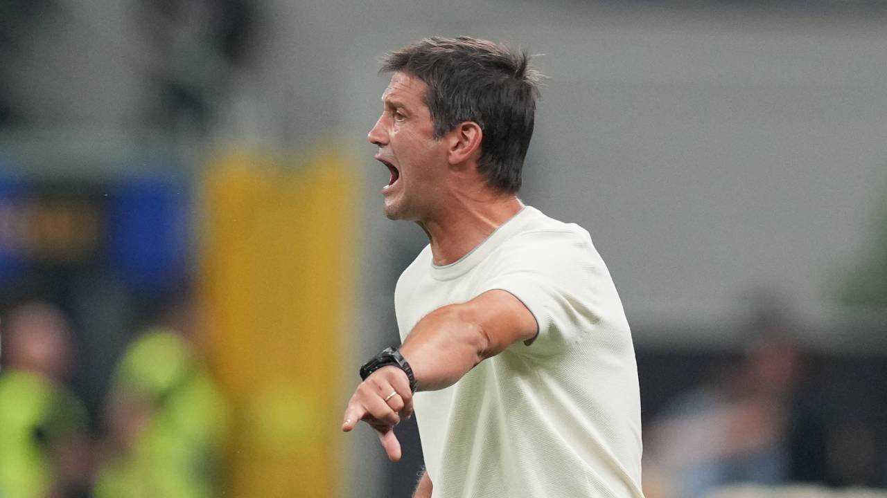 Cristian Chivu Tak Khawatir Inter Milan Kebobolan Banyak Gol Usai Menang 5-3 Cristian Chivu Tak Khawatir Inter Milan Kebobolan Banyak Gol Usai Menang 5-3