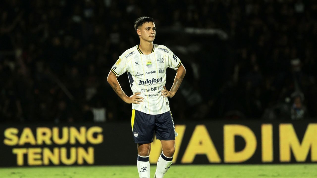Eliano Reijnders Manfaatkan Jeda Internasional untuk Pulihkan Energi Usai Jadwal Padat Persib Bandung Eliano Reijnders Manfaatkan Jeda Internasional untuk Pulihkan Energi Usai Jadwal Padat Persib Bandung