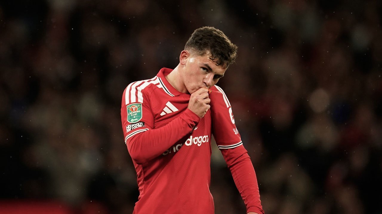 MU Kalah dari Brighton, Michael Carrick Kasihan Pada Shea Lacey, Kok Bisa? MU Kalah dari Brighton, Michael Carrick Kasihan Pada Shea Lacey, Kok Bisa?
