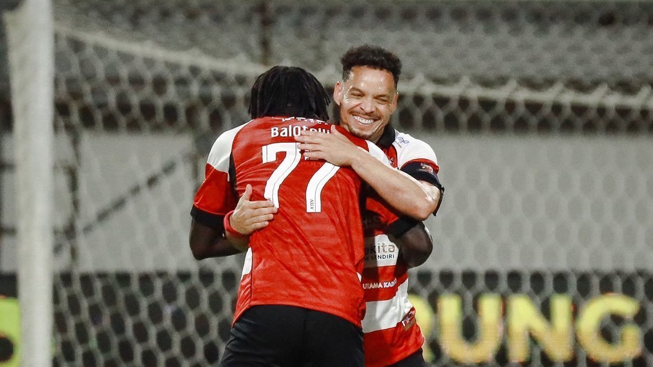 Ledakan Performa Madura United di Awal Musim: Dari Nyaris Degradasi Kini Sapu Bersih 3 Laga Ledakan Performa Madura United di Awal Musim: Dari Nyaris Degradasi Kini Sapu Bersih 3 Laga