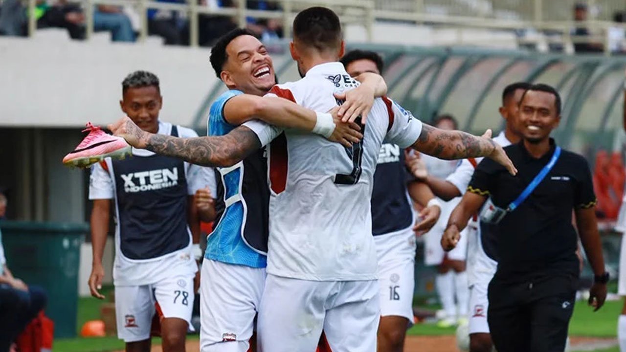 Madura United Tancap Gas di BRI Super League: 6 Poin dari 2 Laga dan Mesin Gol Bernama Dimitar Mitkov Madura United Tancap Gas di BRI Super League: 6 Poin dari 2 Laga dan Mesin Gol Bernama Dimitar Mitkov