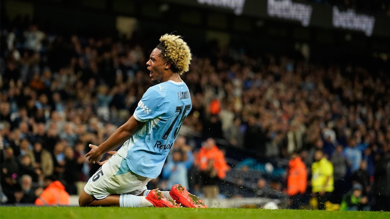Hasil Man City vs Norwich: Pemain 17 Tahun Floyd Samba 2 Gol, Skor Akhir 5-0 Hasil Man City vs Norwich: Pemain 17 Tahun Floyd Samba 2 Gol, Skor Akhir 5-0