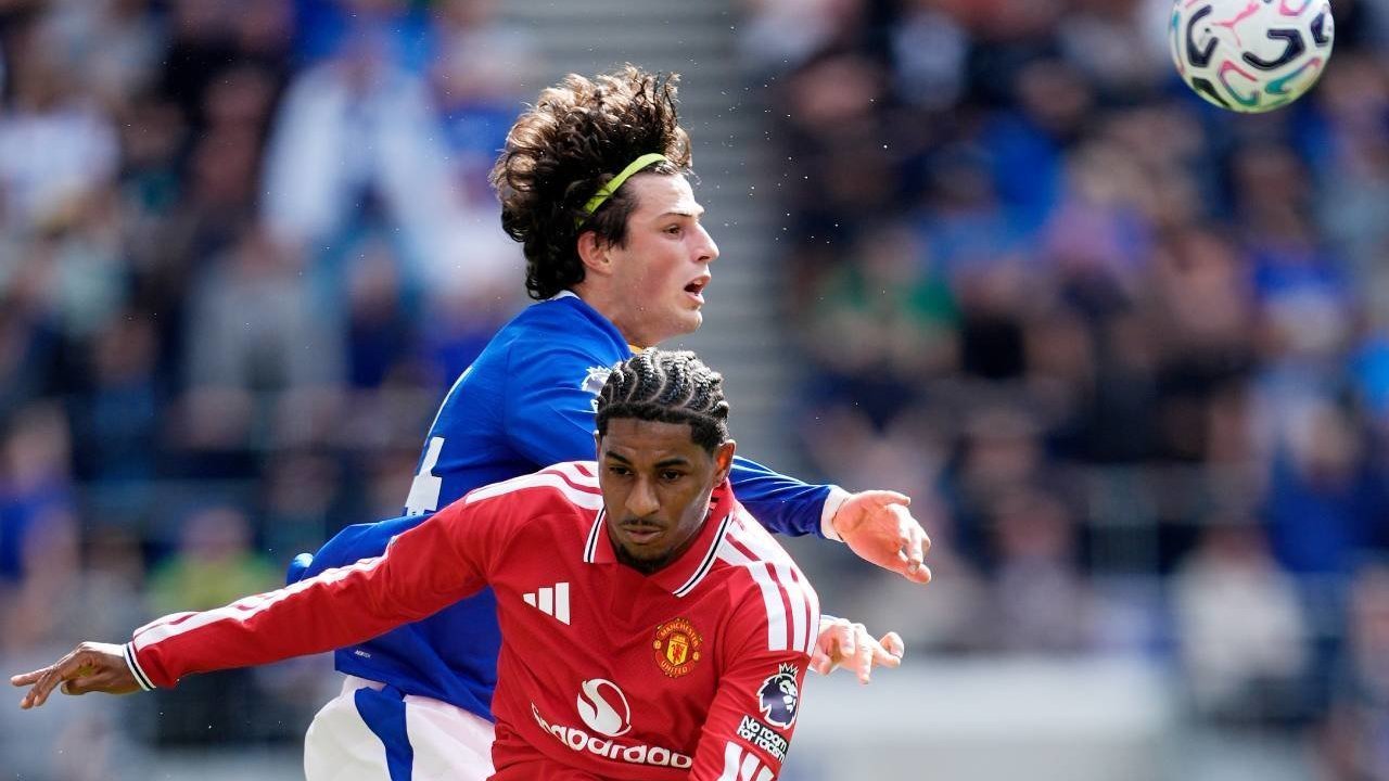 Hasil Everton vs Man Utd: Gol Menit 90+6 Buyarkan Kemenangan Setan Merah Hasil Everton vs Man Utd: Gol Menit 90+6 Buyarkan Kemenangan Setan Merah