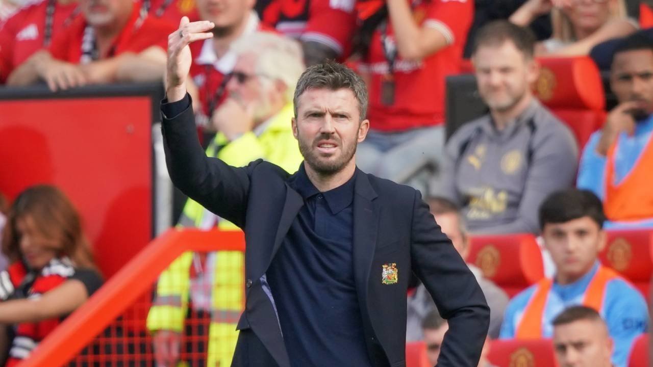 Michael Carrick Murka dengan Penjelasan VAR soal Gol Erling Haaland Michael Carrick Murka dengan Penjelasan VAR soal Gol Erling Haaland