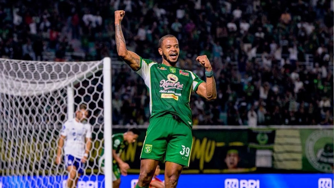 Hasil Persebaya vs PSIM: Alex Martins Persembahkan Kemenangan Perdana untuk Bajul Ijo!