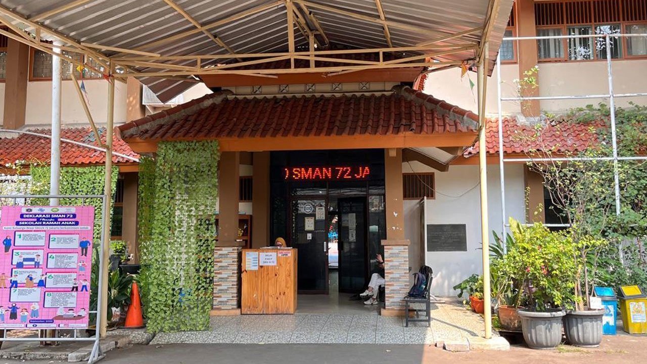 KapanLagi Pensi Bareng 2026 Hadir di SMAN 72 Jakarta, Bawa Musik dan Kompetisi Bakat KapanLagi Pensi Bareng 2026 Hadir di SMAN 72 Jakarta, Bawa Musik dan Kompetisi Bakat