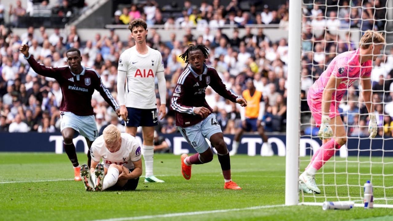 Tottenham Akhirnya Cetak Gol, tetapi Kalah dari Aston Villa Tottenham Akhirnya Cetak Gol, tetapi Kalah dari Aston Villa