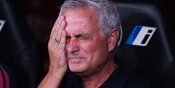 Ketika Jose Mourinho Ulang Aksi Thomas Doll Tahun 2023: Bawa Kertas A4 untuk Protes Wasit di Derbi Madrid Ketika Jose Mourinho Ulang Aksi Thomas Doll Tahun 2023: Bawa Kertas A4 untuk Protes Wasit di Derbi Madrid