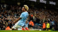 Hasil Man City vs Norwich: Pemain 17 Tahun Floyd Samba 2 Gol, Skor Akhir 5-0 Hasil Man City vs Norwich: Pemain 17 Tahun Floyd Samba 2 Gol, Skor Akhir 5-0