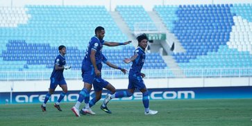 Hasil BRI Super League: 4-0, Sepak Sudut Arema FC Sukses Hancurkan Isenmulang! Hasil BRI Super League: 4-0, Sepak Sudut Arema FC Sukses Hancurkan Isenmulang!