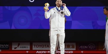 Rahmat Erwin Abdullah Sumbang Emas Kedua Indonesia dari Angkat Besi di Asian Games 2026 Rahmat Erwin Abdullah Sumbang Emas Kedua Indonesia dari Angkat Besi di Asian Games 2026