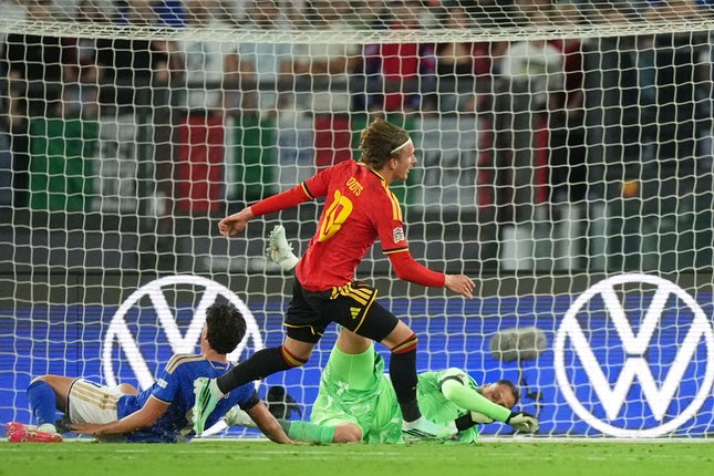 Pemain Belgia Mika Godts berlari merayakan gol usai membobol gawang Italia dalam laga UEFA Nations League antara Italia vs Belgia di Roma, Italia, Jumat, 25 September 2026 (c) AP Photo/Andrew Medichini