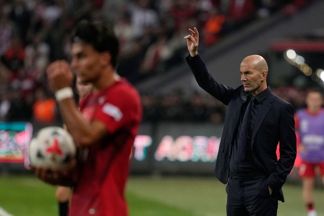 Zidane Minta Pemain Tetap Tenang Zidane Minta Pemain Tetap Tenang