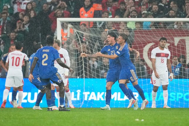 Italia Layak Menang